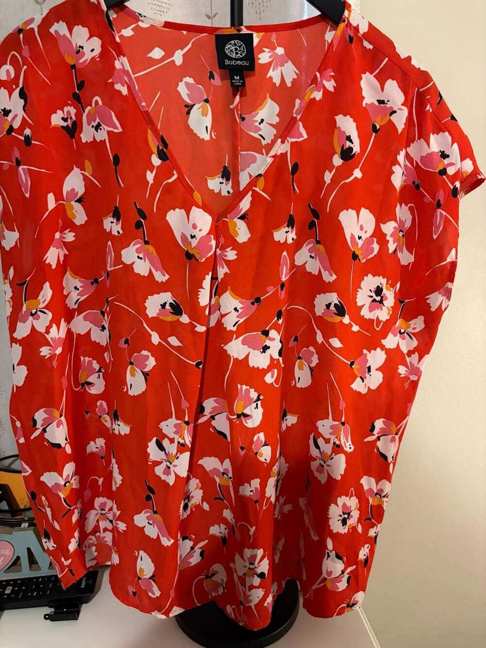 Bobeau Floral V-Neck Blouse Size M